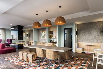 Eat-in table with high chairs in clubhouse